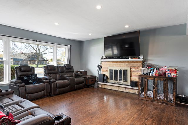 9007 Ridgeland Avenue, Oak Lawn, IL 60453