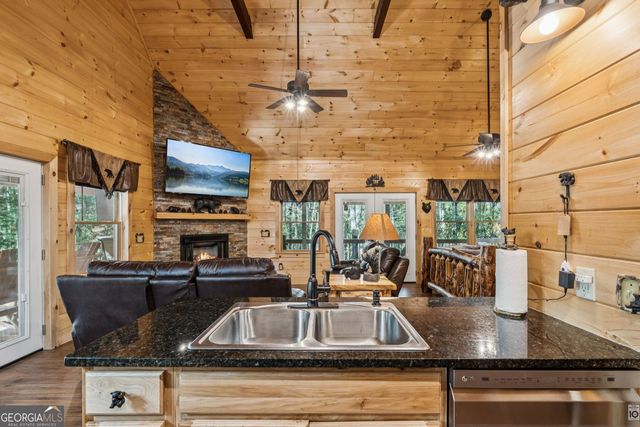 491 Old Parker Terrace, Ellijay, GA 30536