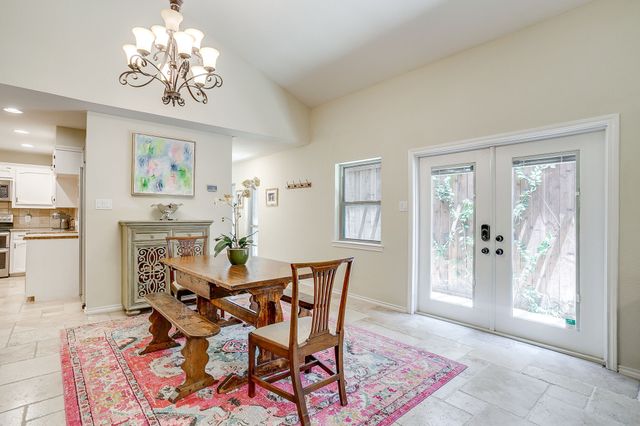 5425 Collinwood Avenue, Fort Worth, TX 76107