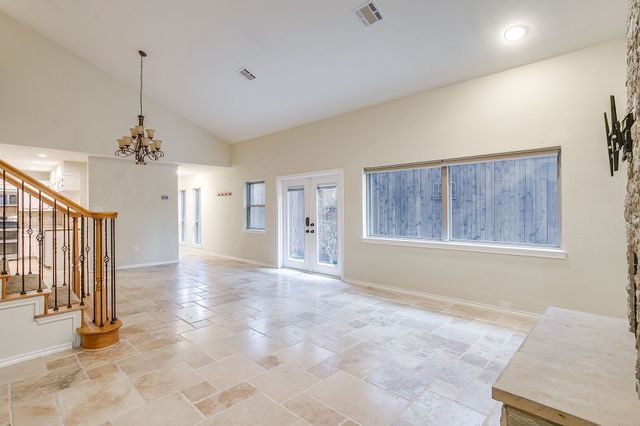 5425 Collinwood Avenue, Fort Worth, TX 76107