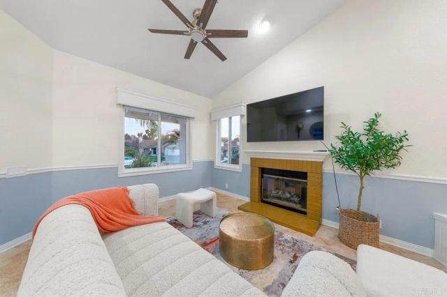 1018 Bridle Path Way, Oceanside, CA 92057