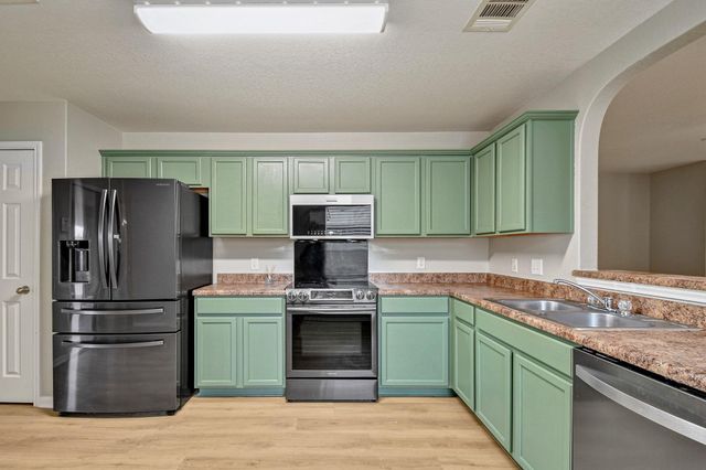 1030 Birdsong LN, New Braunfels, TX 78130