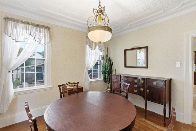 11 Allen St, Newburyport, MA 01950