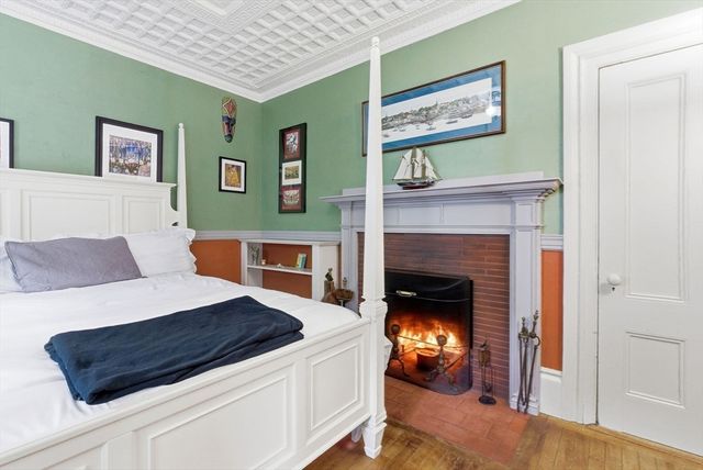 11 Allen St, Newburyport, MA 01950