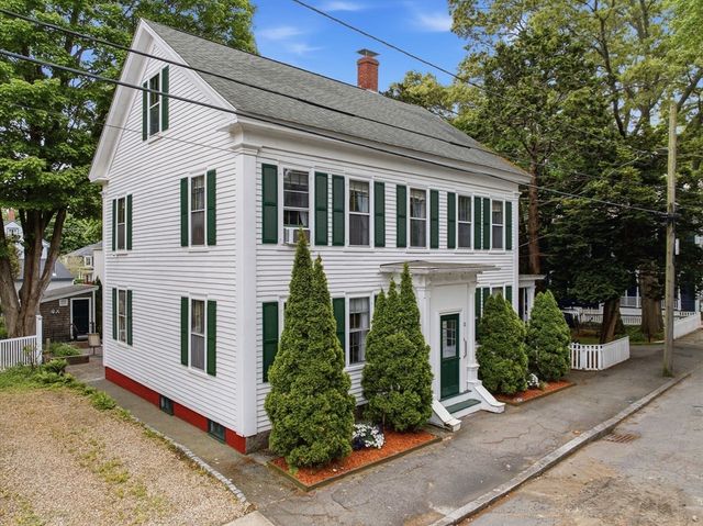 11 Allen St, Newburyport, MA 01950