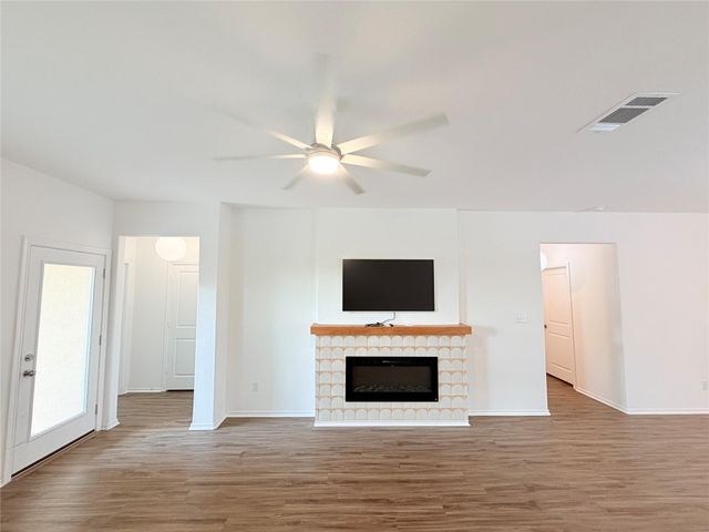 928 Legends LN, Georgetown, TX 78628