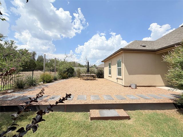 928 Legends LN, Georgetown, TX 78628