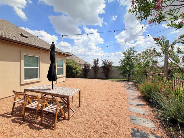 928 Legends LN, Georgetown, TX 78628