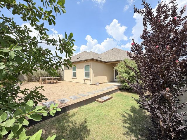 928 Legends LN, Georgetown, TX 78628