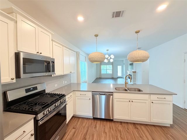 928 Legends LN, Georgetown, TX 78628