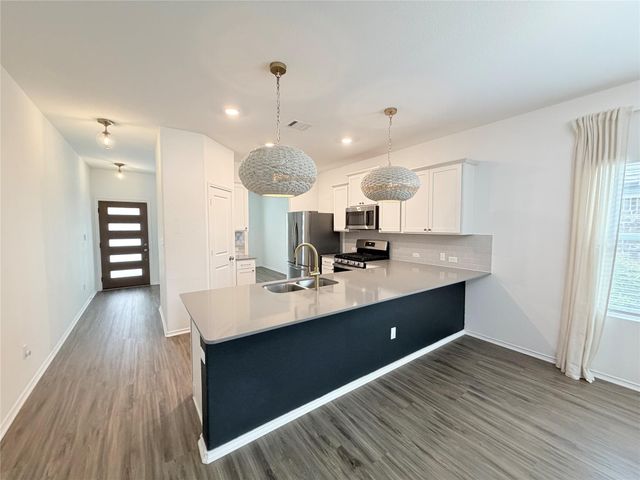 928 Legends LN, Georgetown, TX 78628