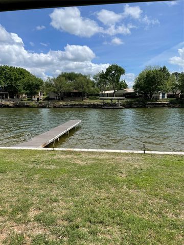 3804 Sandy Beach Drive, Granbury, TX 76049