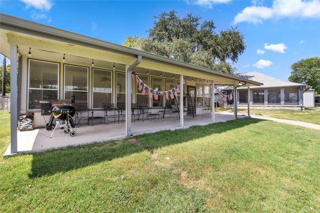 3804 Sandy Beach Drive, Granbury, TX 76049