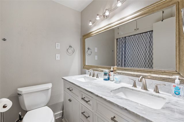 3804 Sandy Beach Drive, Granbury, TX 76049