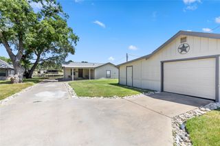 3804 Sandy Beach Drive, Granbury, TX 76049