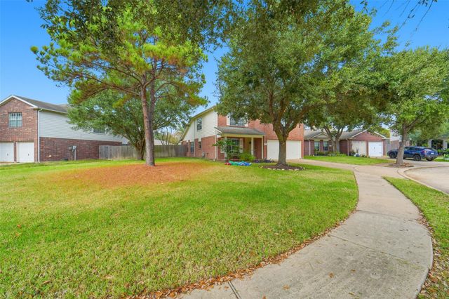10203 S Summit Canyon Court, Houston, TX 77095