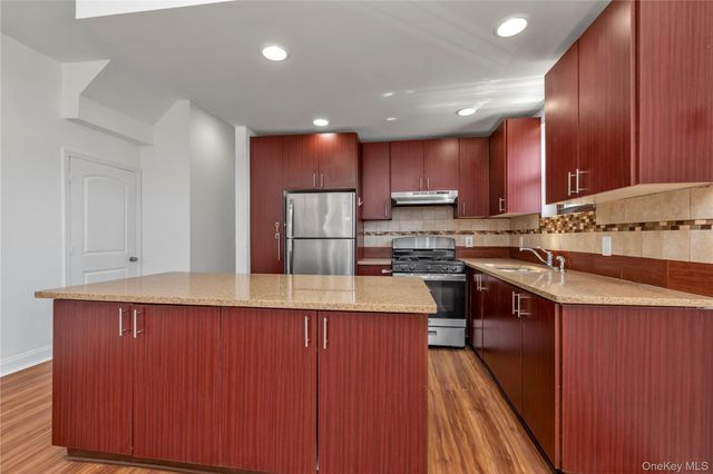 7719 Parsons Boulevard, Fresh Meadows, NY 11366