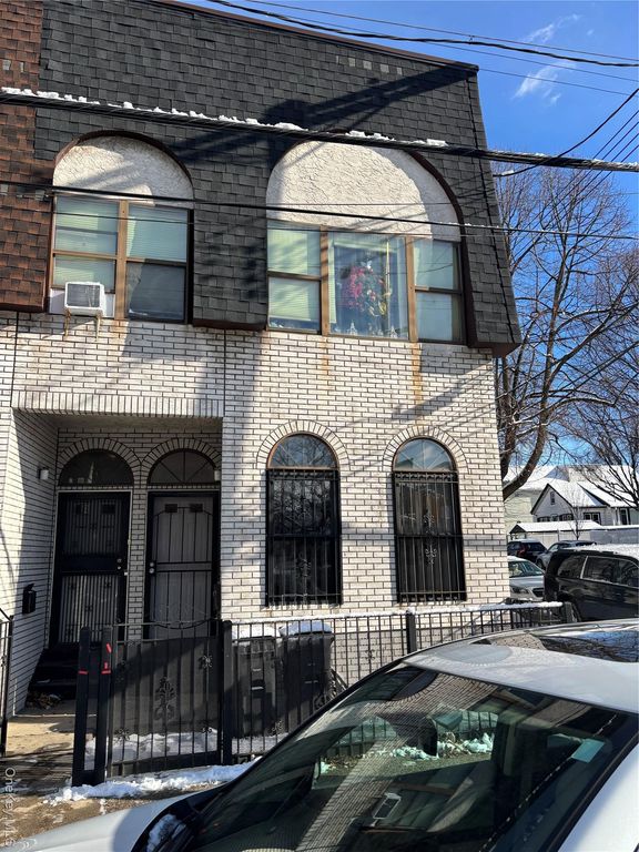 7719 Parsons Boulevard, Fresh Meadows, NY 11366