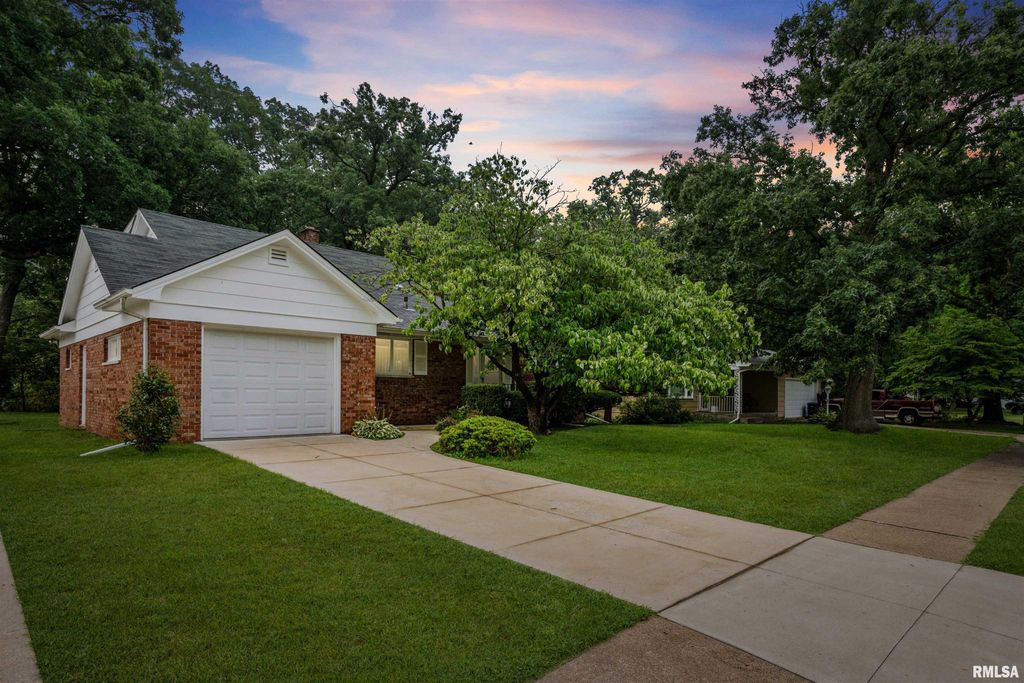 2417 47TH Street, Rock Island, IL 61201