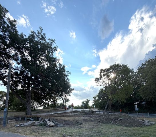 225 Slade Street, Dallas, TX 75203
