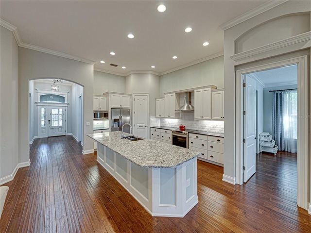 8160 LAKE JAMES DRIVE, Lakeland, FL 33810