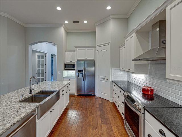 8160 LAKE JAMES DRIVE, Lakeland, FL 33810