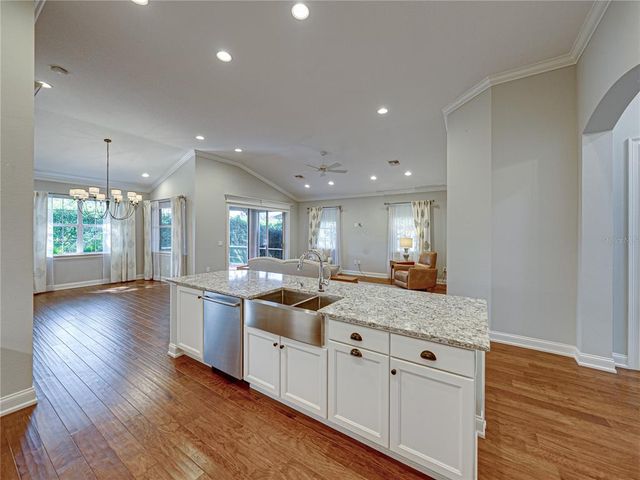 8160 LAKE JAMES DRIVE, Lakeland, FL 33810