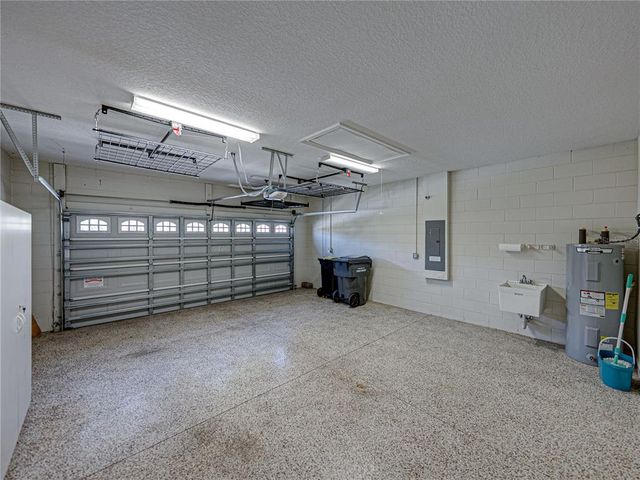 8160 LAKE JAMES DRIVE, Lakeland, FL 33810