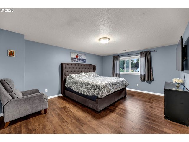 8714 Ne 77TH Way, Vancouver, WA 98662