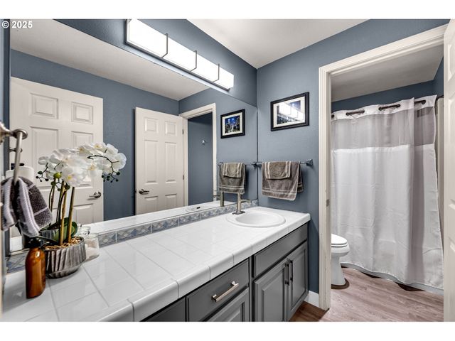 8714 Ne 77TH Way, Vancouver, WA 98662