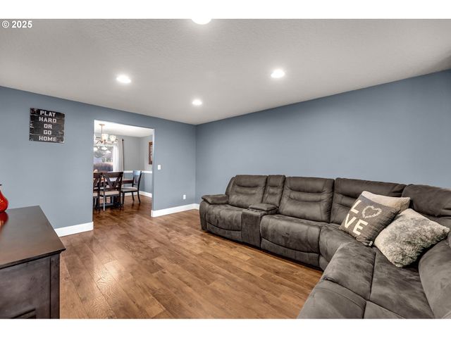 8714 Ne 77TH Way, Vancouver, WA 98662