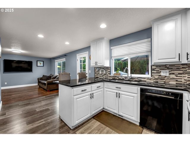 8714 Ne 77TH Way, Vancouver, WA 98662