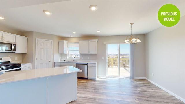 2224 23rd Ave NW Eisenhower, Minot, ND 58703