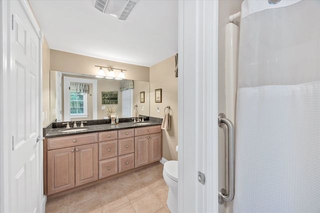 72 Highwood Way, Mashpee, MA 02649