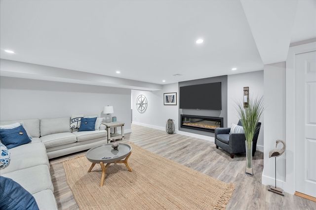 72 Highwood Way, Mashpee, MA 02649