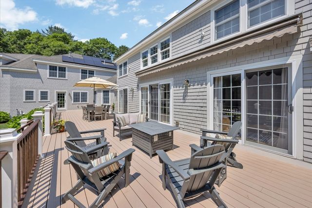 72 Highwood Way, Mashpee, MA 02649