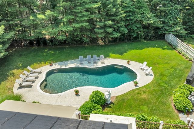 72 Highwood Way, Mashpee, MA 02649