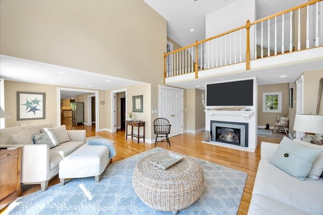 72 Highwood Way, Mashpee, MA 02649