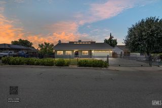 1769 Burton Way, Bakersfield, CA 93306
