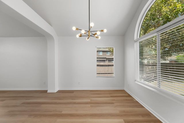 4806 Moraga Ln, Stockton, CA 95206