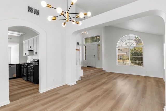 4806 Moraga Ln, Stockton, CA 95206