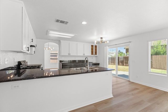 4806 Moraga Ln, Stockton, CA 95206