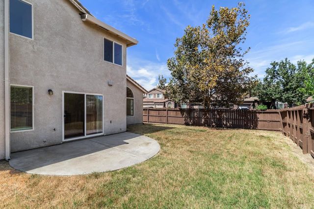 4806 Moraga Ln, Stockton, CA 95206