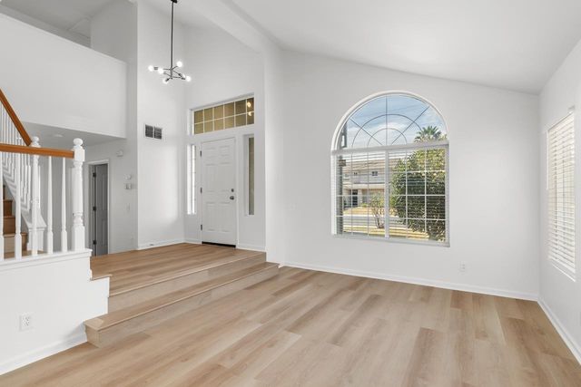4806 Moraga Ln, Stockton, CA 95206