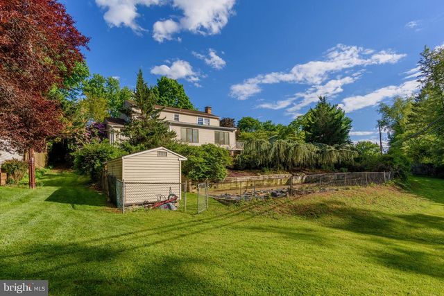 352 BLACKSMITH RD, Camp Hill, PA 17011