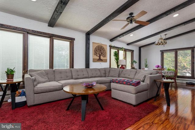 352 BLACKSMITH RD, Camp Hill, PA 17011