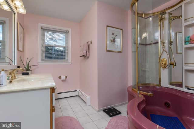 352 BLACKSMITH RD, Camp Hill, PA 17011