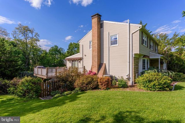 352 BLACKSMITH RD, Camp Hill, PA 17011