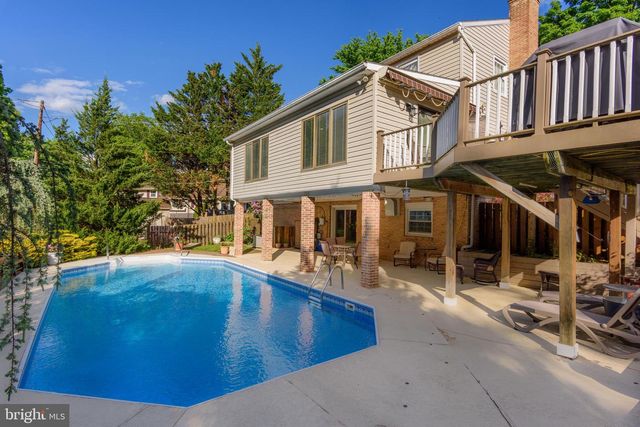 352 BLACKSMITH RD, Camp Hill, PA 17011