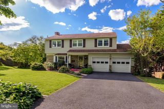 352 BLACKSMITH RD, Camp Hill, PA 17011